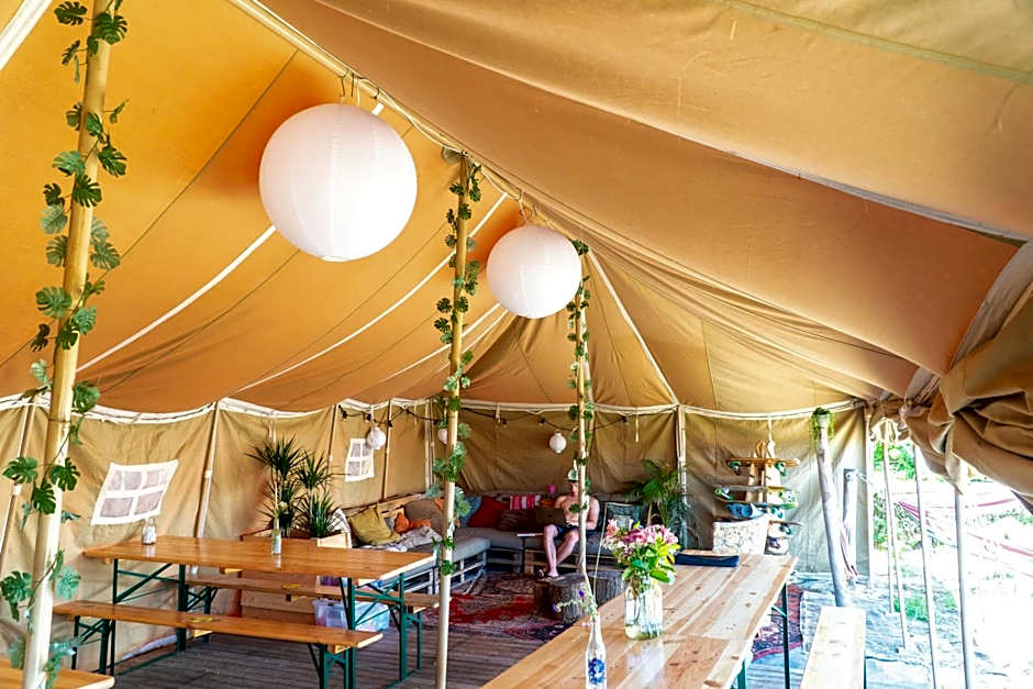 Surfana Vlieland Surf Host en Bed & Breakfast