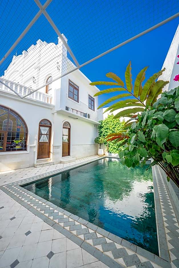 Pitaloka Hotel Sanur By DeWizZ Management