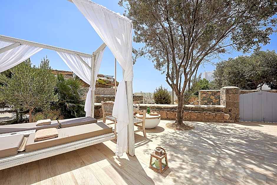 Artemis Deluxe Rooms