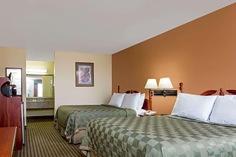 2 Double Beds Smoking