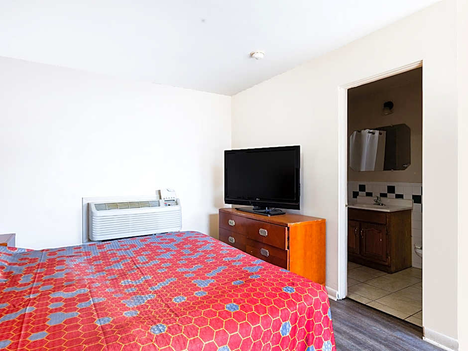 Manor Motel By OYO Near Oak Brook Chicago Westchester
