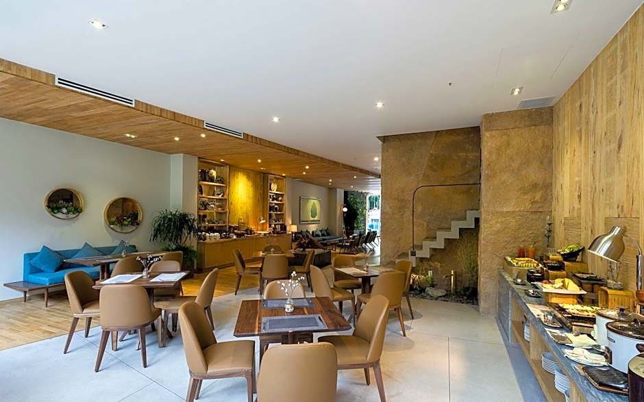 Silverland Yen Hotel