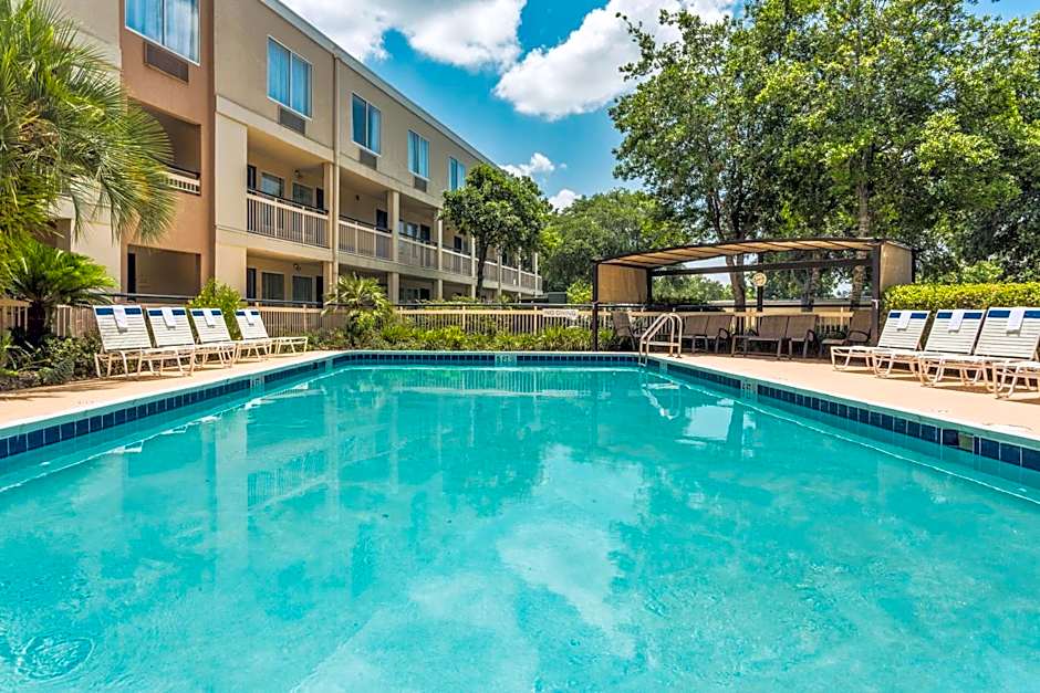 Baymont by Wyndham Gainesville