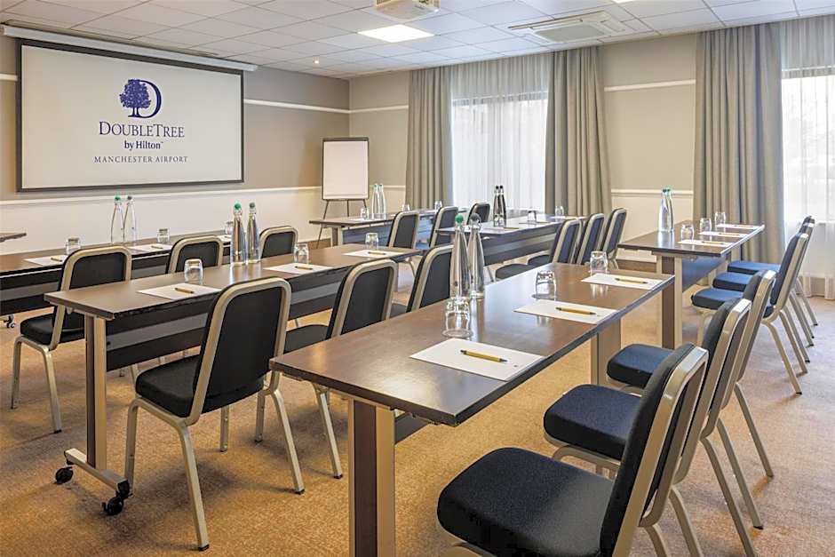 DoubleTree by Hilton Manchester Airport
