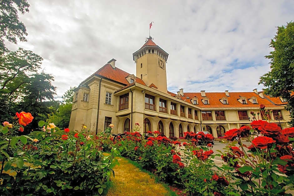 Hotel Zamek Pułtusk Dom Polonii