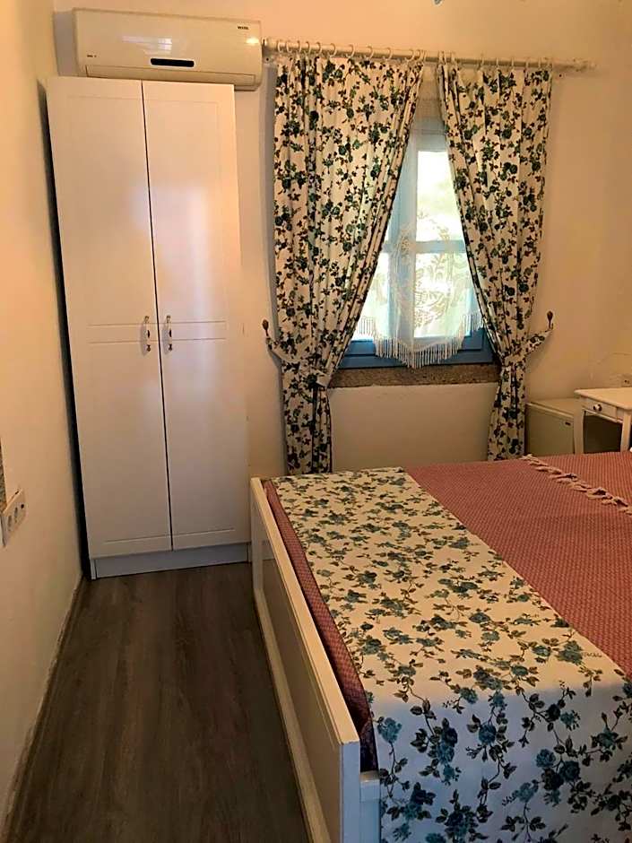 Çakir Bey Hotel