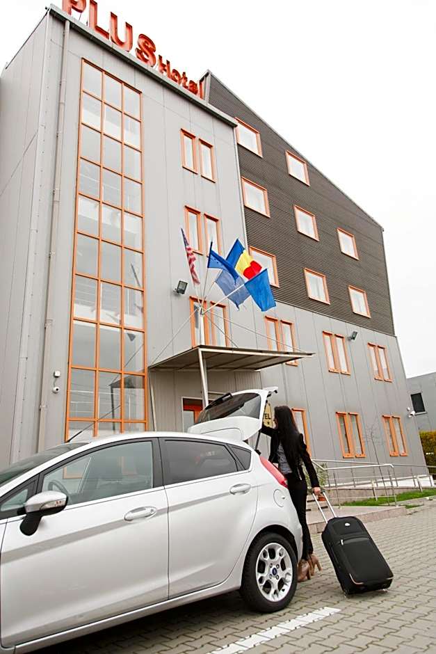 Plus Hotel