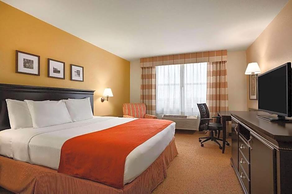 Country Inn & Suites by Radisson, Dundee, MI