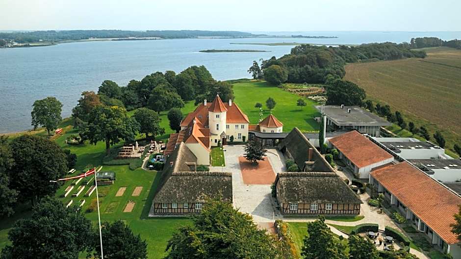 Gl. Avernæs Sinatur Hotel & Konference