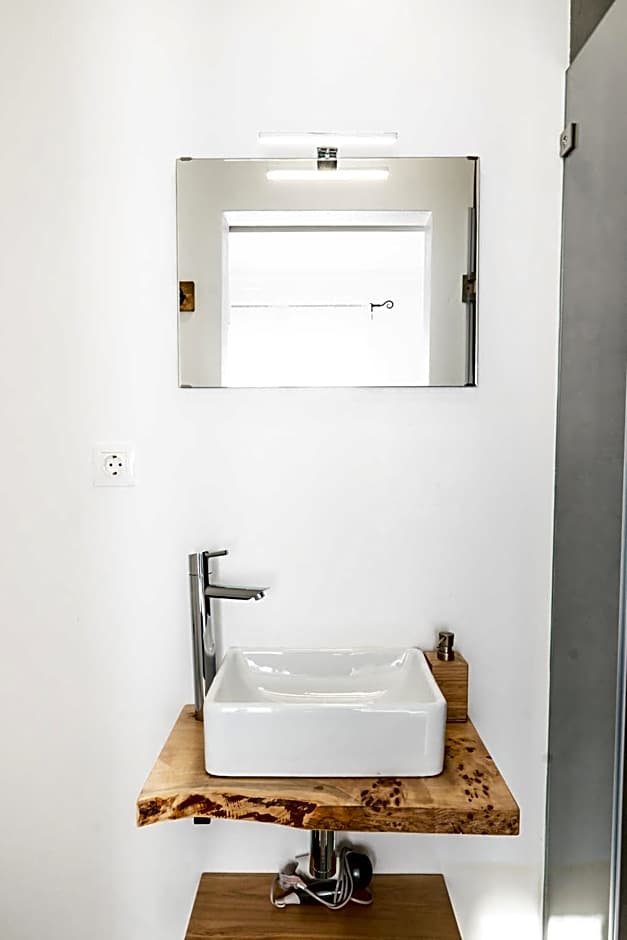 Almograve Beach Hostel