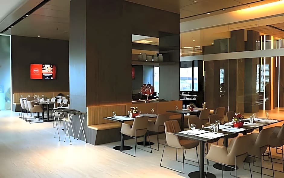 Red Hotel Cubao, Quezon City