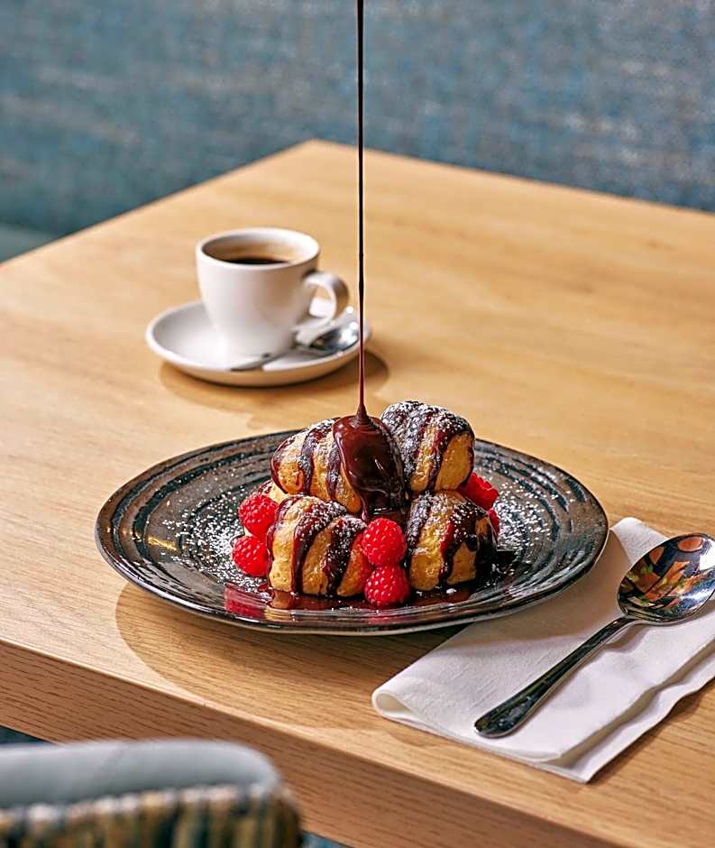 Wivenhoe House Hotel