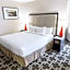 Hilton Niagara Falls-Fallsview Hotel - Suites