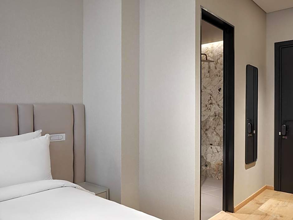 Nur Outline Aparthotel