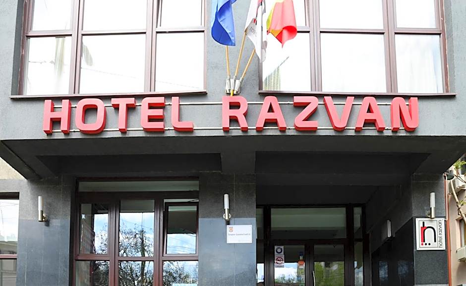 Hotel Razvan