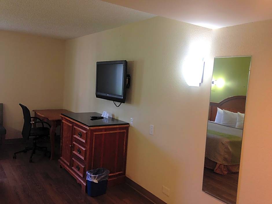 Red Carpet Inn - New Brunswick