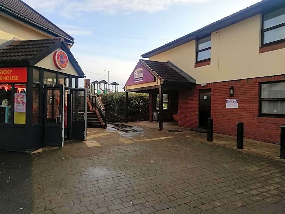 Purple Roomz Preston South