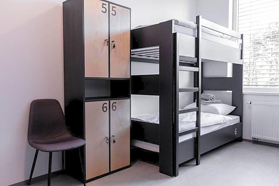 MS Sparrow Hostel