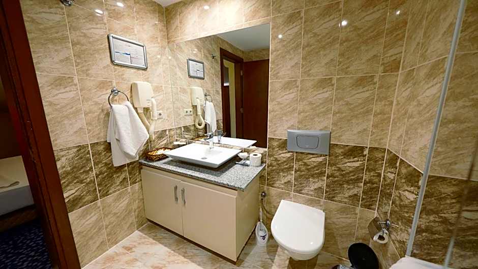 Lycus River Thermal Hotel