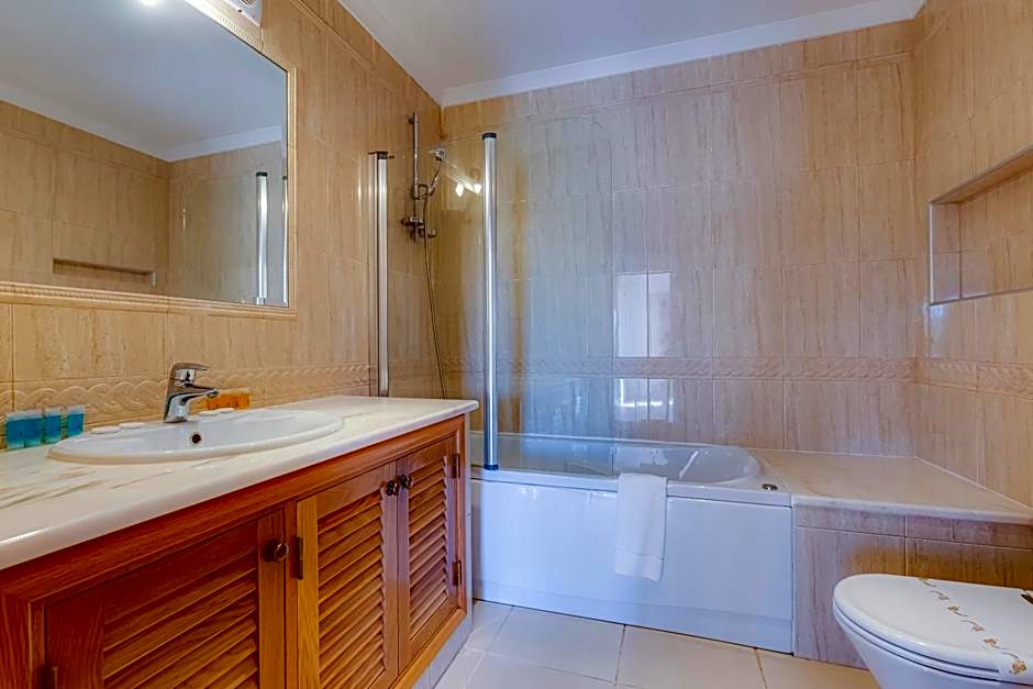 The View – Santo António Villas, Golf & Spa