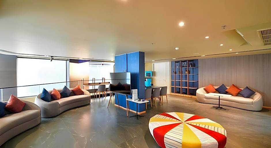 Lumen Bangkok Udomsuk Station