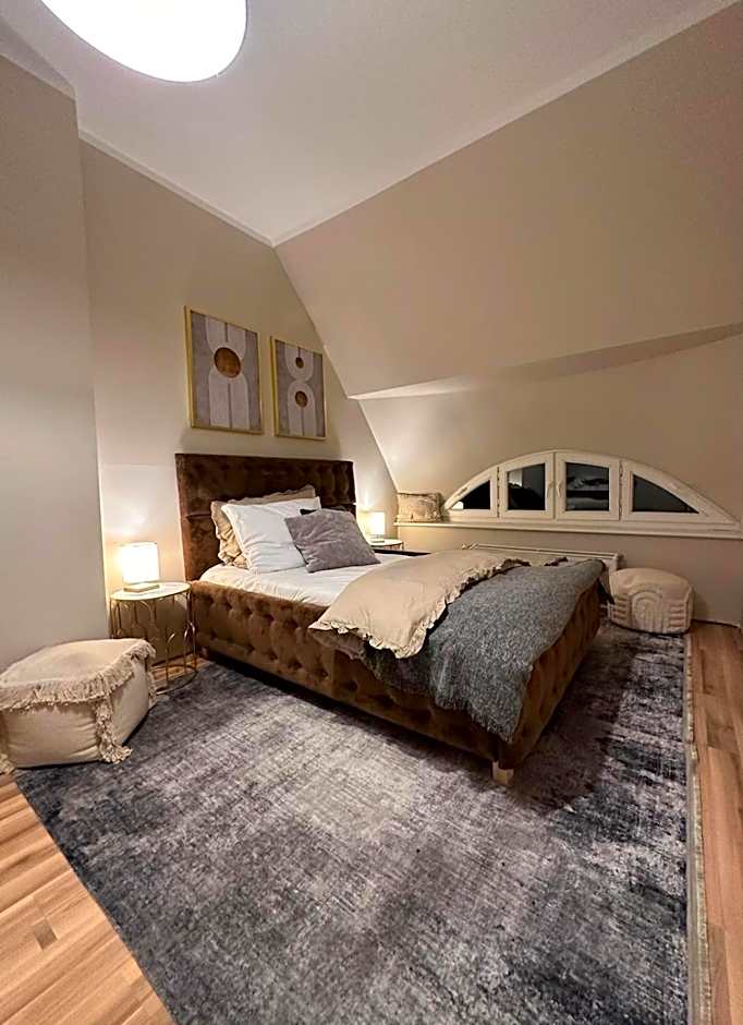 Photo 1 of 2 of Deluxe 1 Extra Bed