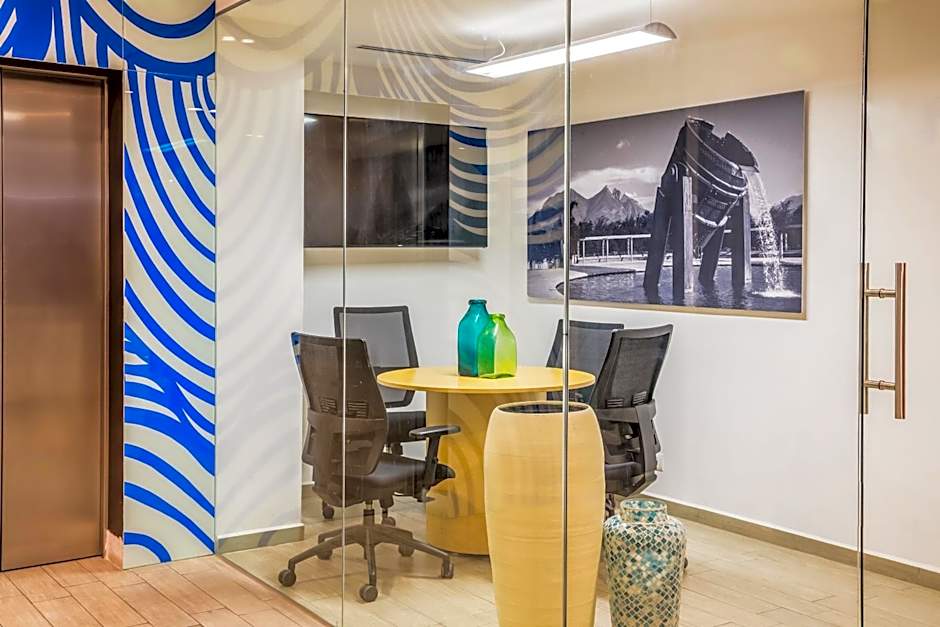 One Monterrey Aeropuerto