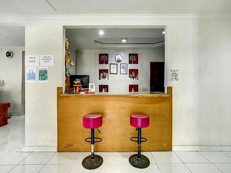 OYO 3950 The Ratna Hotel