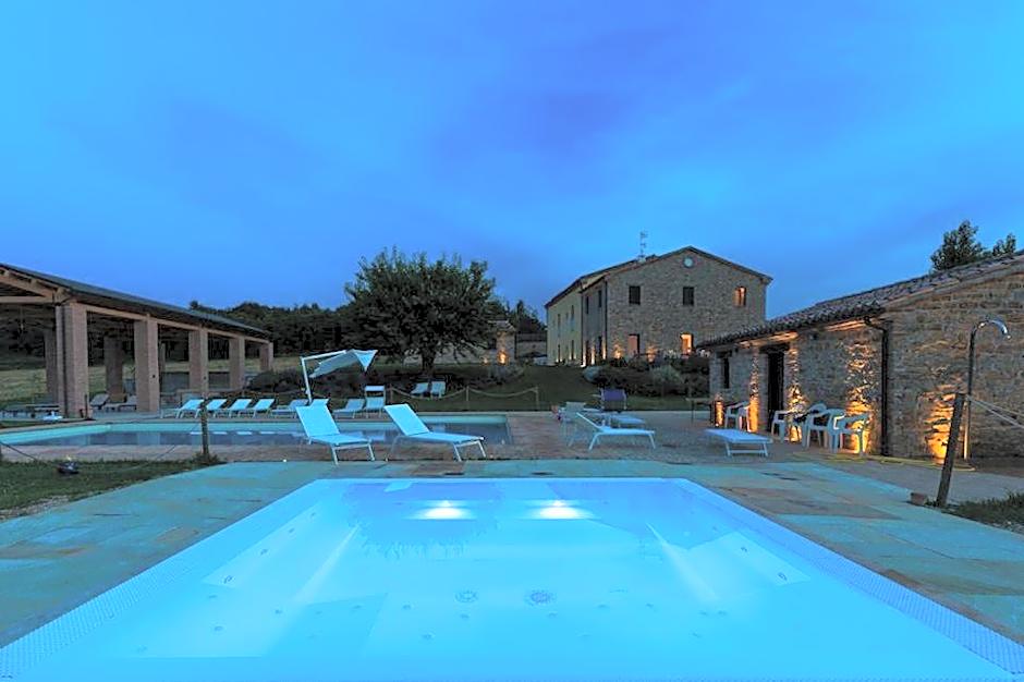 Amico Country House