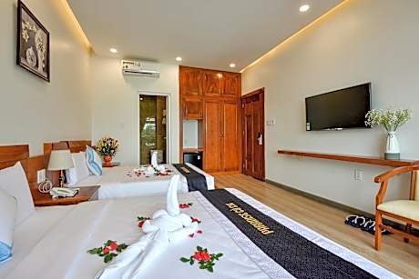 Quadruple Room with Balcony