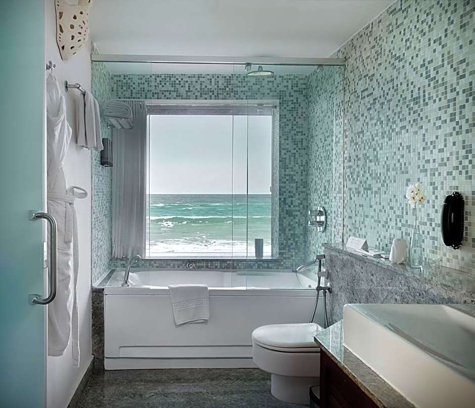 Gokulam Grand Turtle on the Beach Resort and Spa