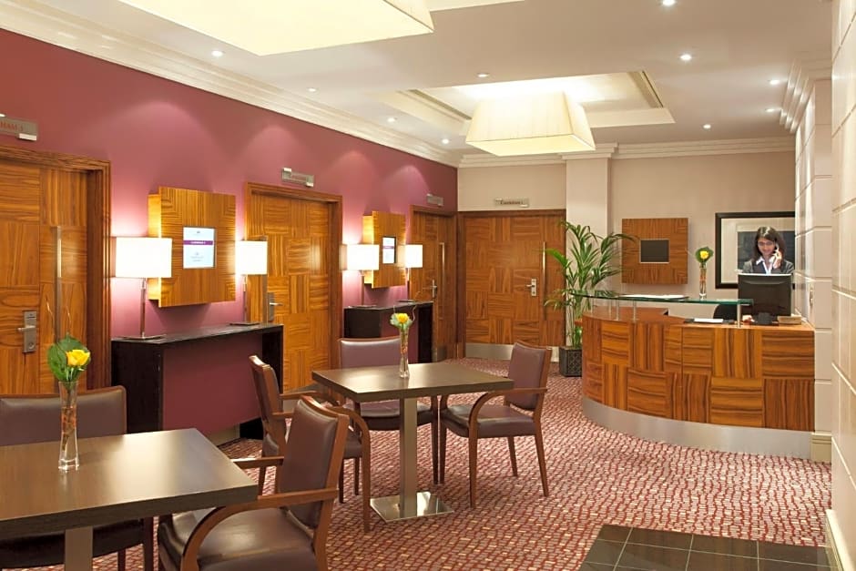 Crowne Plaza Reading