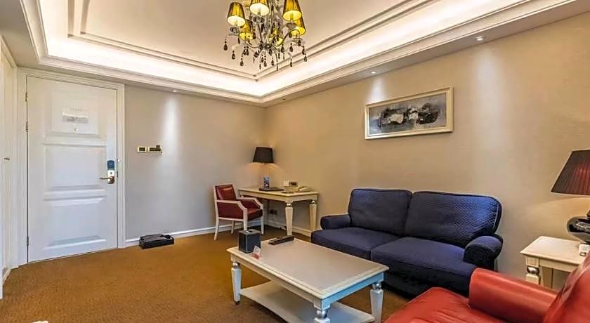 Wealthy Hotel Suzhou