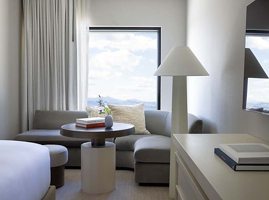 Kimpton Claret Hotel By IHG