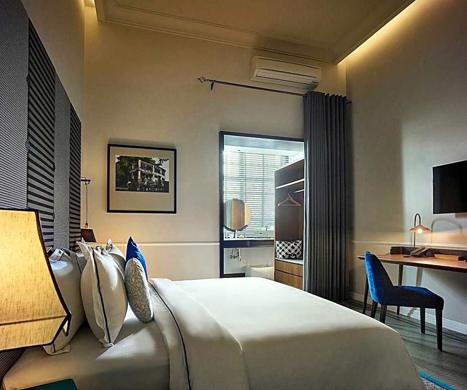 The Edison George Town
