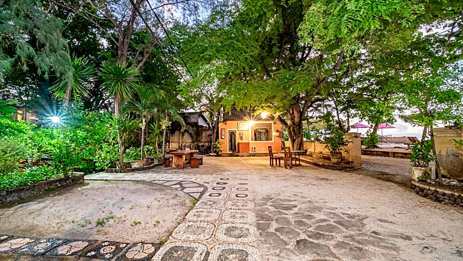 Alam Gili Trawangan by Mahaputra