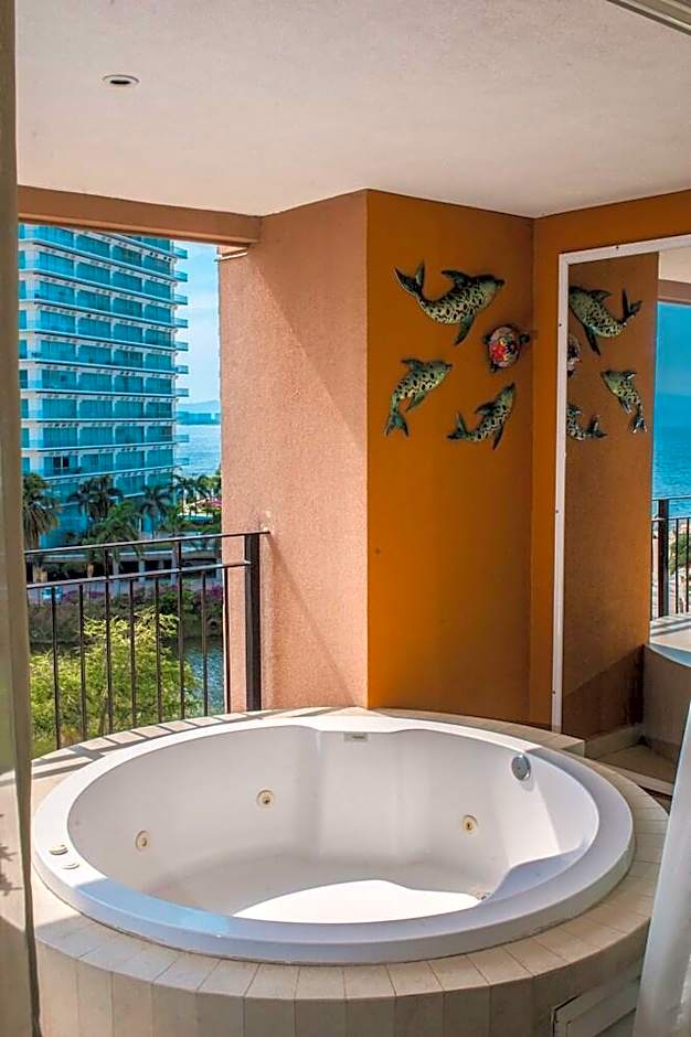Grand Venetian Condominium
