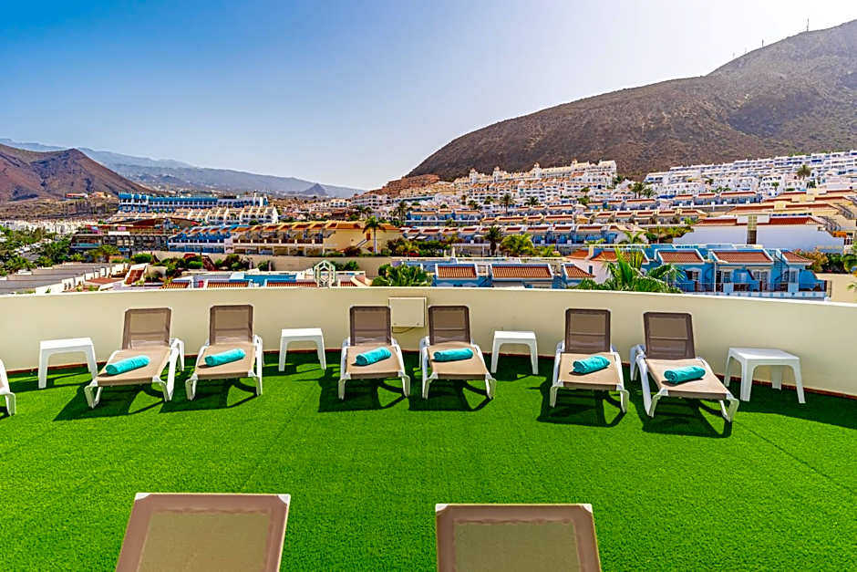 Klayman Olivina Aparthotel