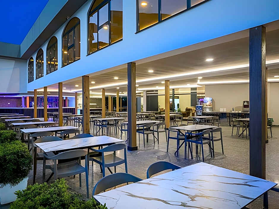 Blue Star Hotel