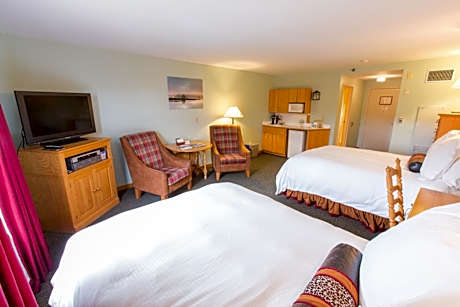 Superior Queen Room with Two Queen Beds