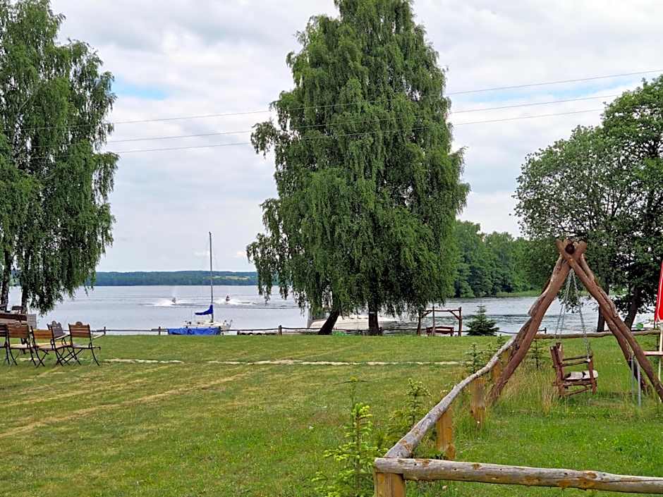 Velo Camp nad jeziorem Dadaj