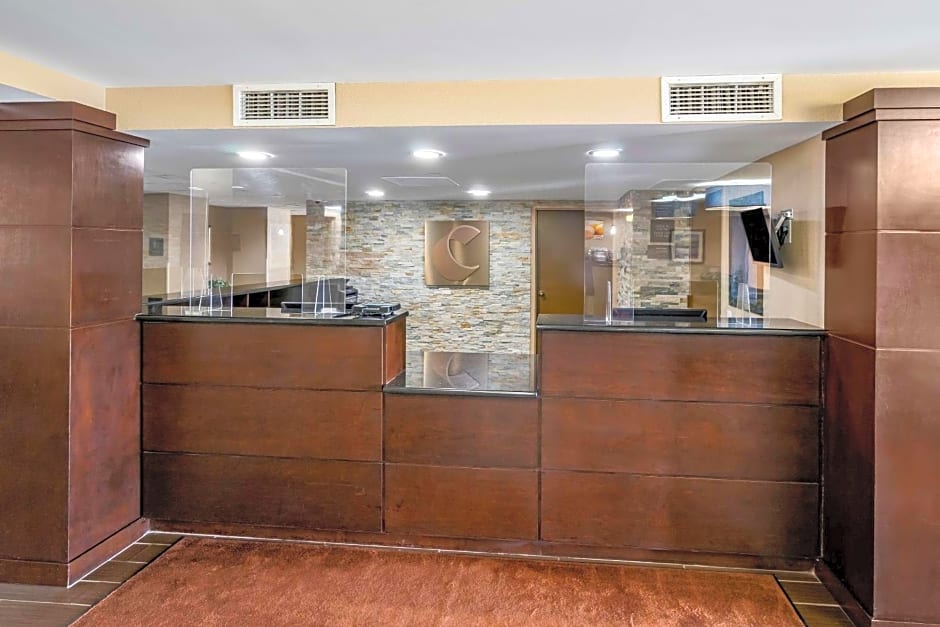 Comfort Inn & Suites St. Pete - Clearwater International Airport