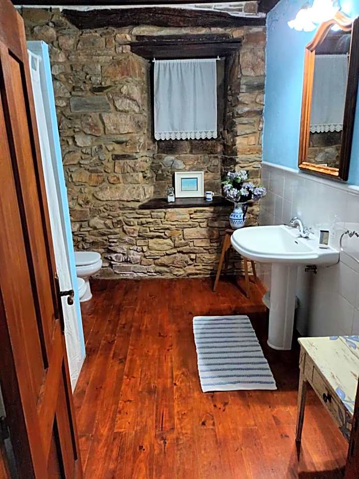 Palacio de Cantiz "Reserva de Ancares"