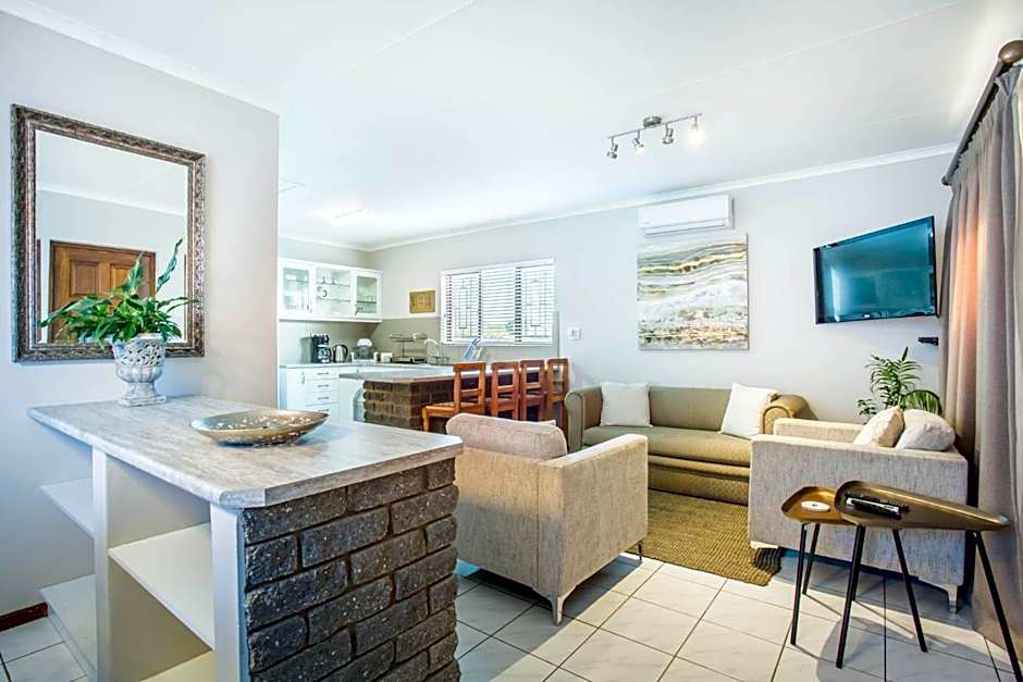 Out of Bounds Self-Catering Lodge