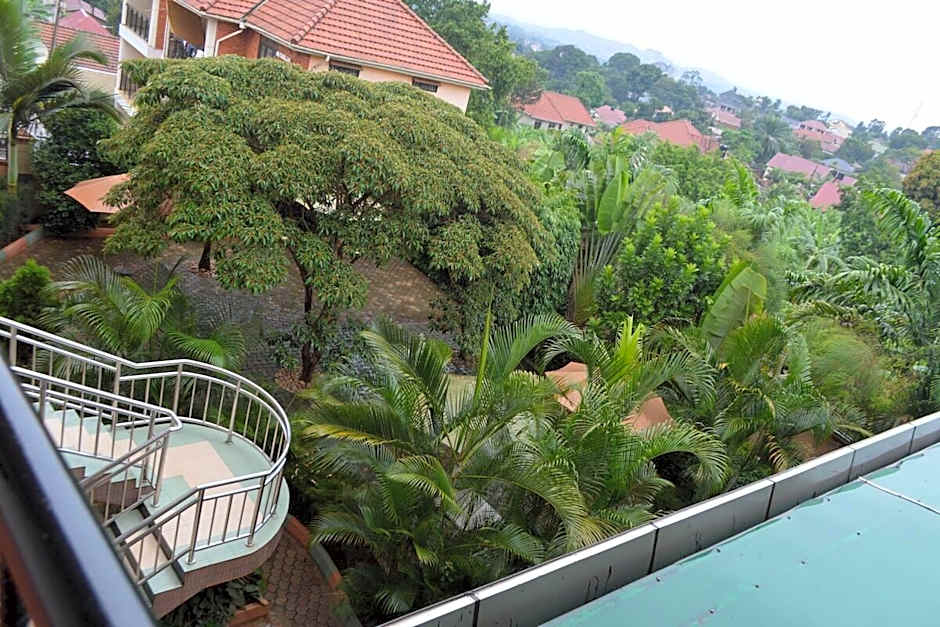 Super Paradise Hotel