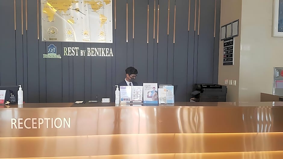 Rest Hotel