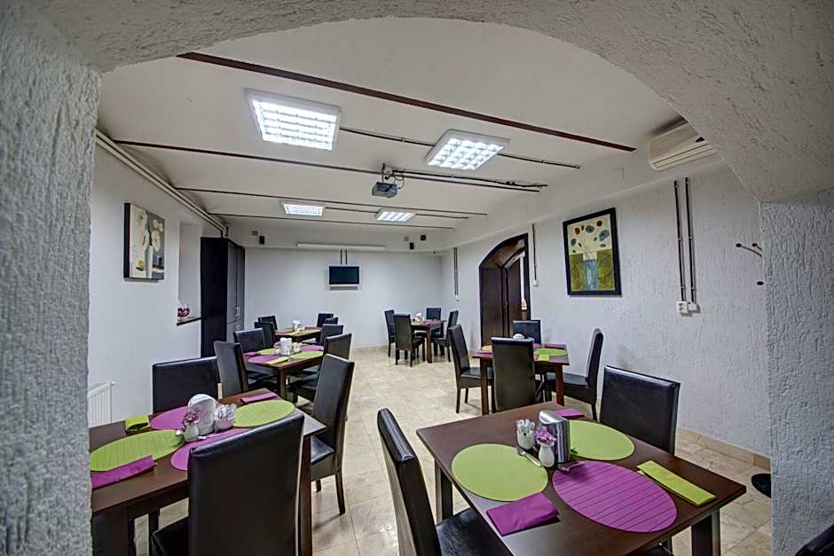 Atrium Hotel Ateneu City Center