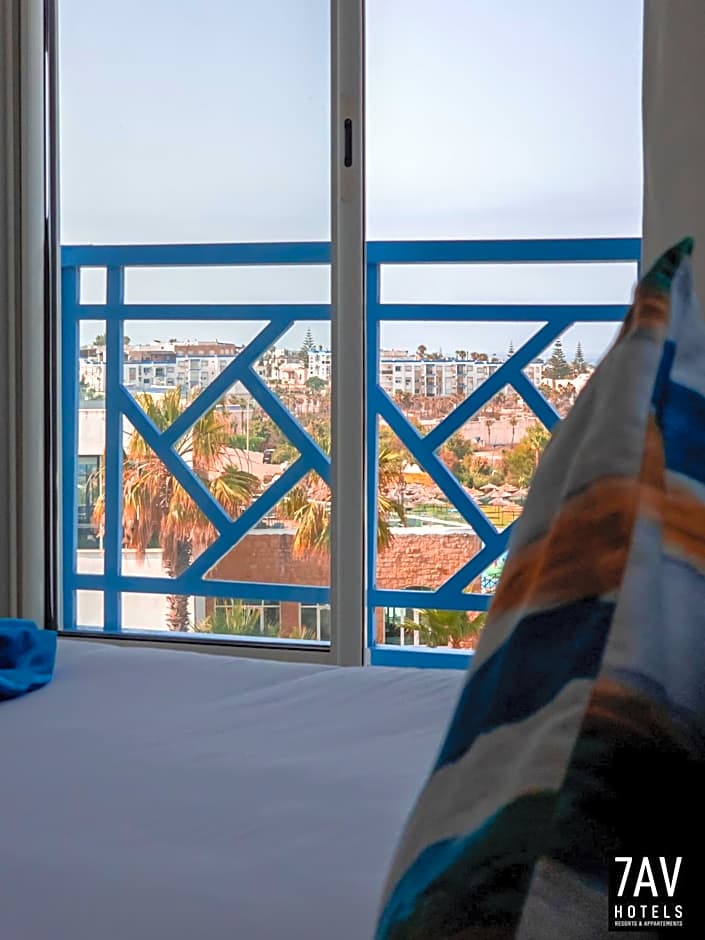 L'escale Appart-hôtel By 7AV HOTELS