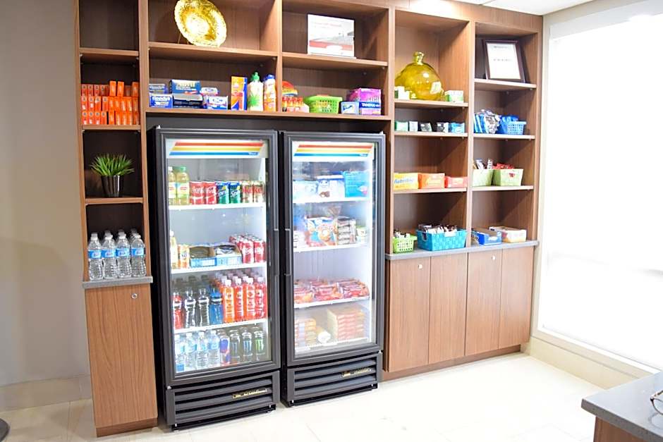 Holiday Inn Express Hotel & Suites Pensacola West I-10 By IHG