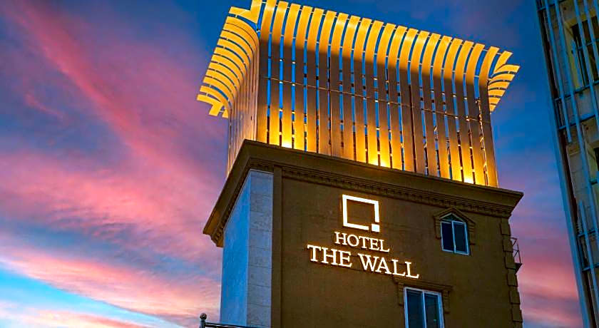 Jecheon The Wall Hotel